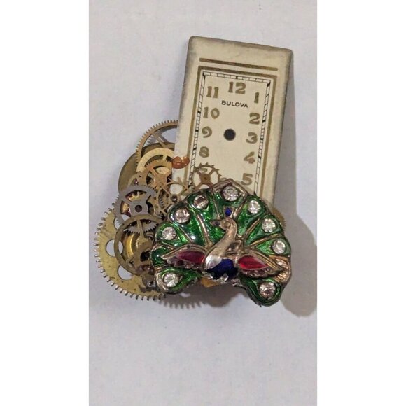 Steampunk Gear Brooch With Enamel Peacock & Crystal Accents - Picture 5 of 6